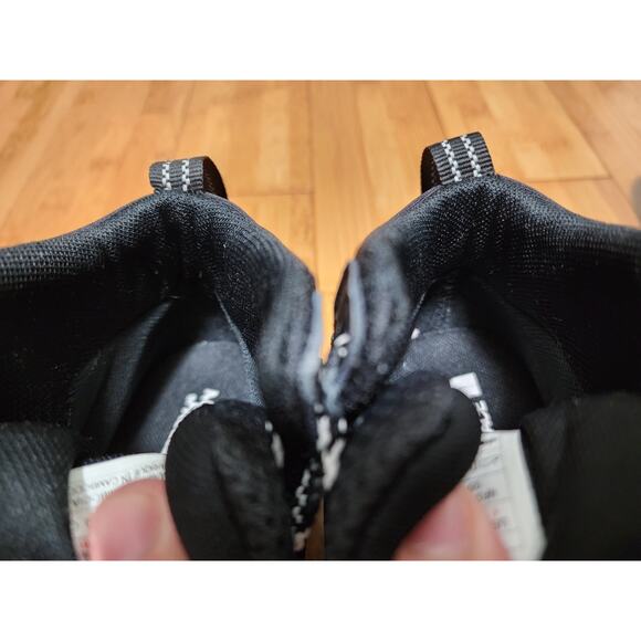 The North Face NF0A7W5V Kids’ Sz 1 Fastpack Hiker Trail Waterproof Boots - Black - Picture 10 of 10